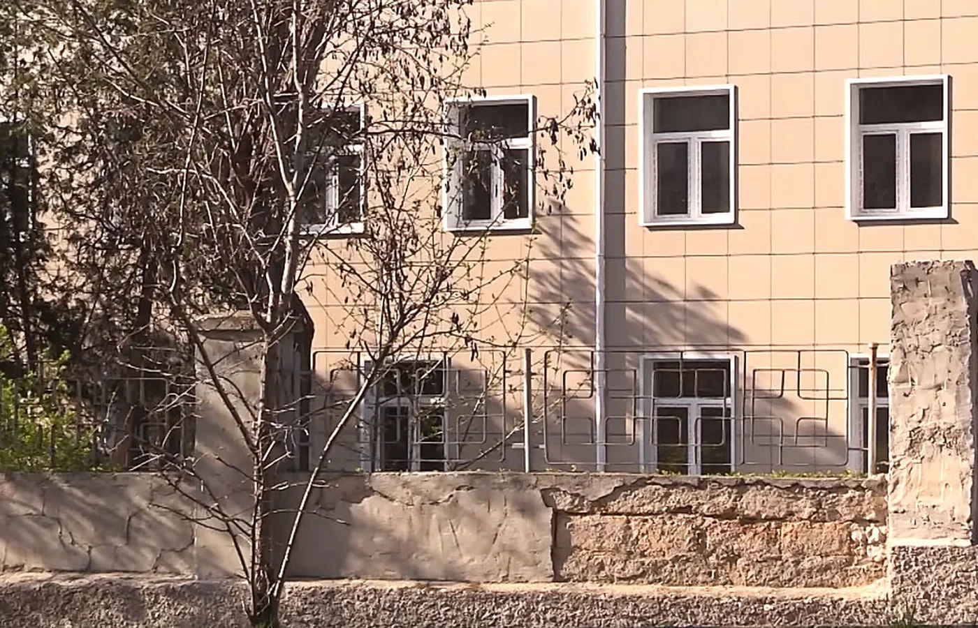Что происходит в закрытой на карантин севастопольской больнице?