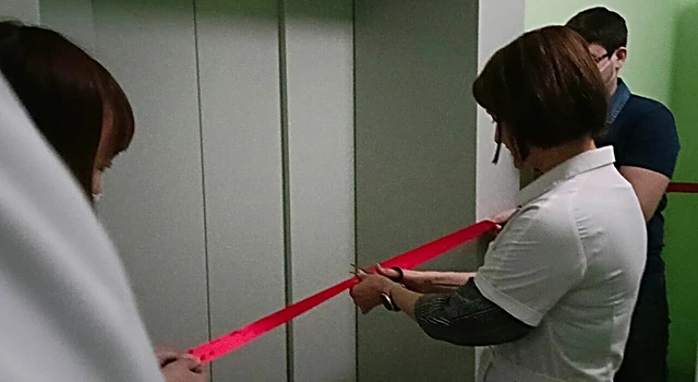 В больнице Башкирии торжественно открыли... лифт