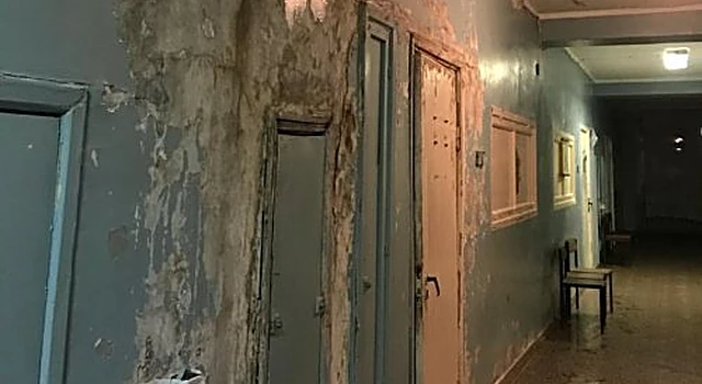 Жители Щелкино публикуют ужасающие фото местной поликлиники