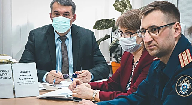 Виталий Денисов провёл личный приём граждан