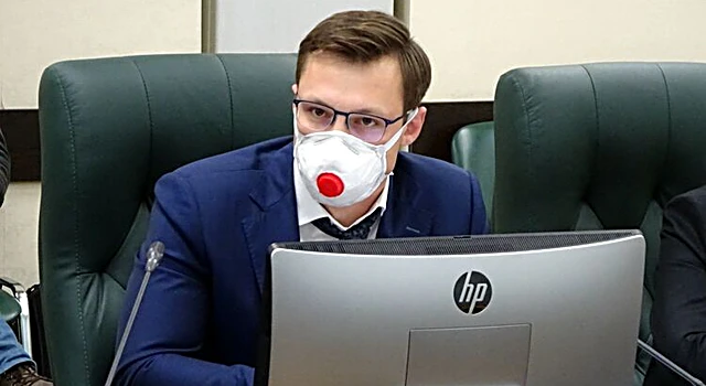На фото Дмитрий Гарцев - министр здравоохранения "ДНР"