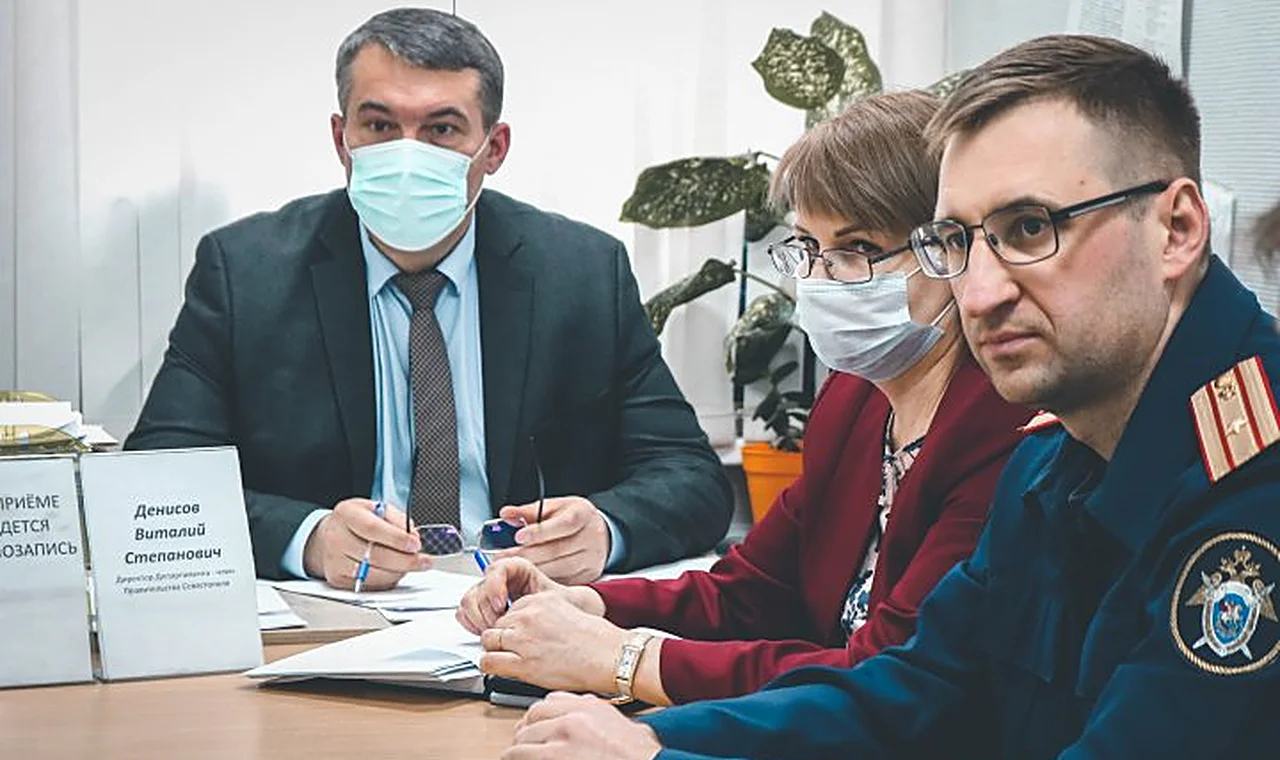 Виталий Денисов провёл личный приём граждан