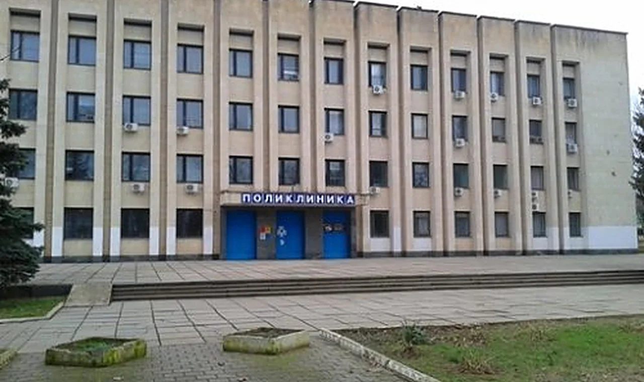 В керченской поликлинике сдают анализы впотьмах