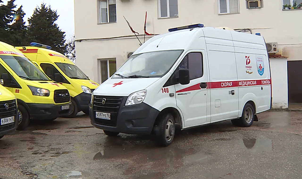 В Севастополе появилась горячая линия по трудоустройству медработников