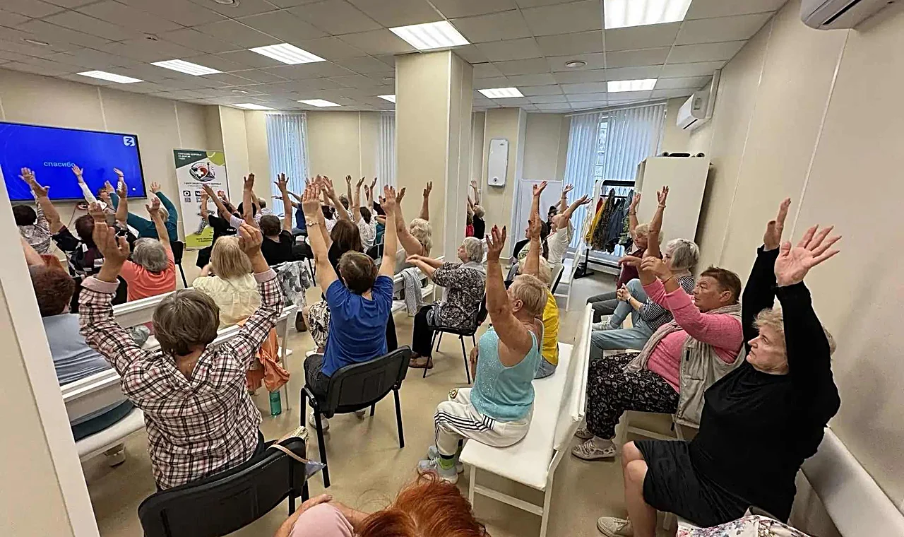 Бесплатные занятия в школе здоровья «Здоровый век» посещают все больше севастопольцев