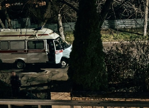 В Пятигорске проводится проверка после инцидента с пациентом, оставленным у забора сотрудниками СМП