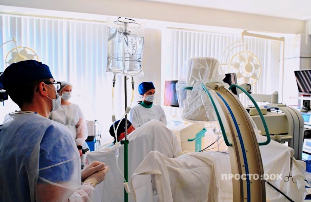 В отделении урологии севастопольской больницы № 9 проводят операции на новом оборудовании