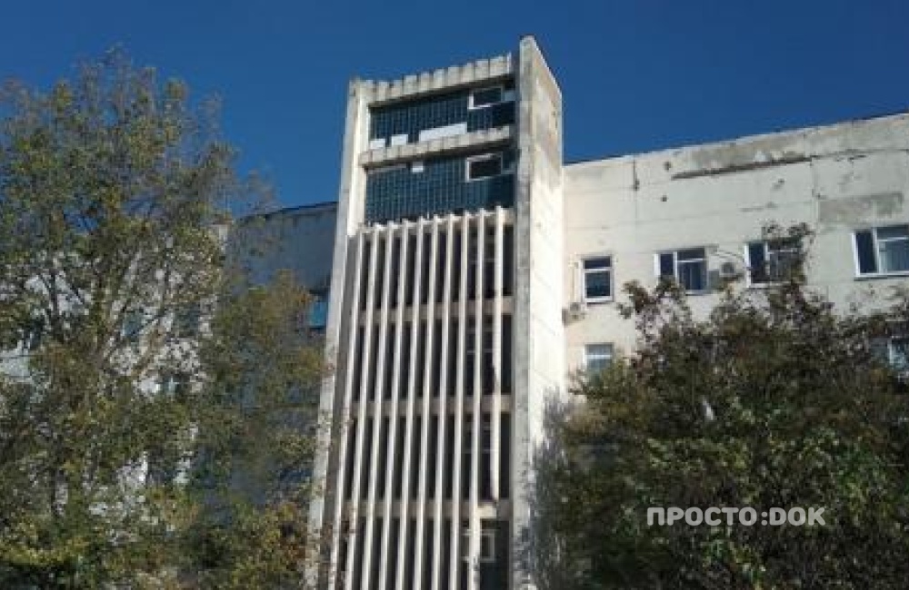 В Севастополе продолжается ремонт Родильного дома №2