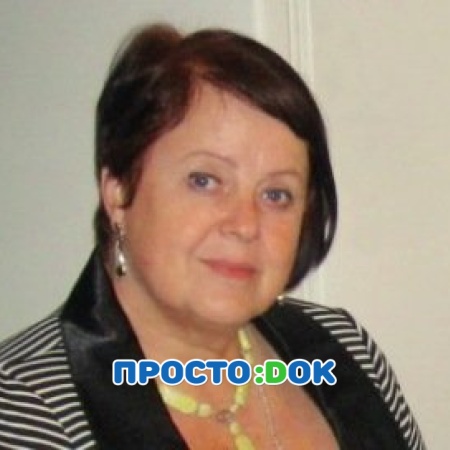 На фото Мельникова Лариса Сергеевна