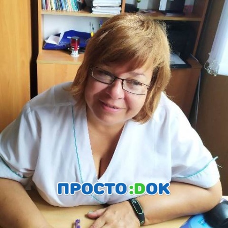 На фото Кумушева Эльнара Куртмулаевна