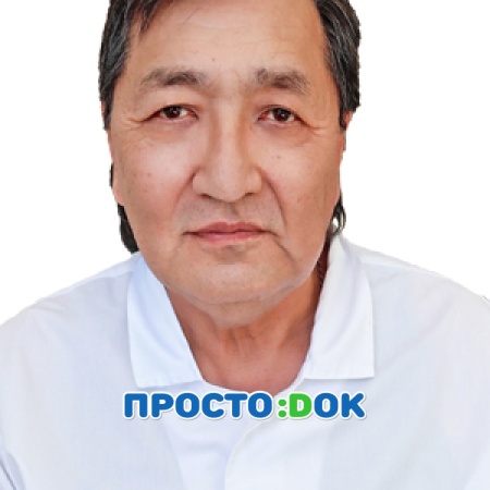 На фото Мусаев Нурлан Шерезданович