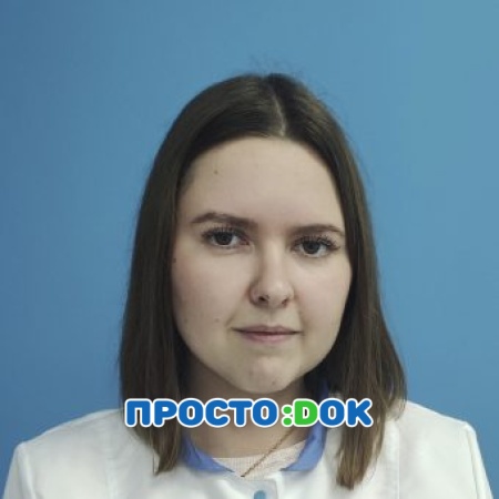 На фото Долматова Полина Михайловна