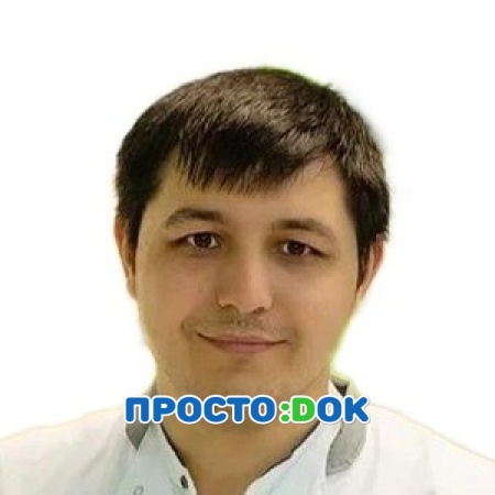 На фото Асанов Азиз Селверович