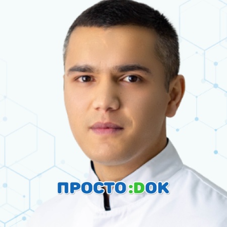 На фото Сафаров Зокирджон Абдувохидович