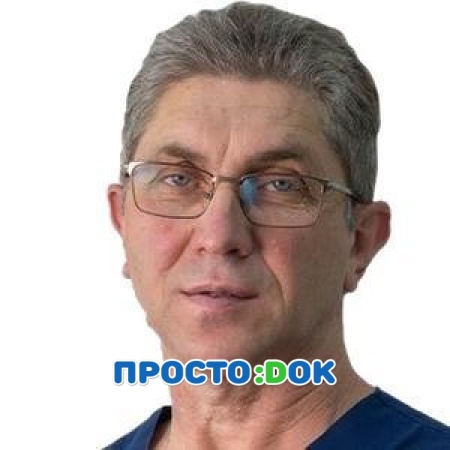 На фото Сеитбекиров Сервер Рефатович