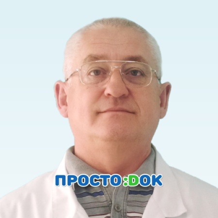 На фото Курач Владимир Васильевич