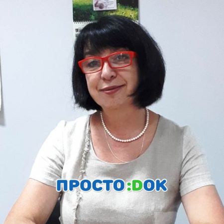 На фото Прянникова Наталья Васильевна