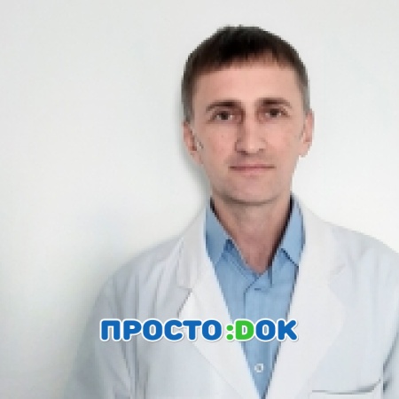 На фото Джумук Михаил Сергеевич