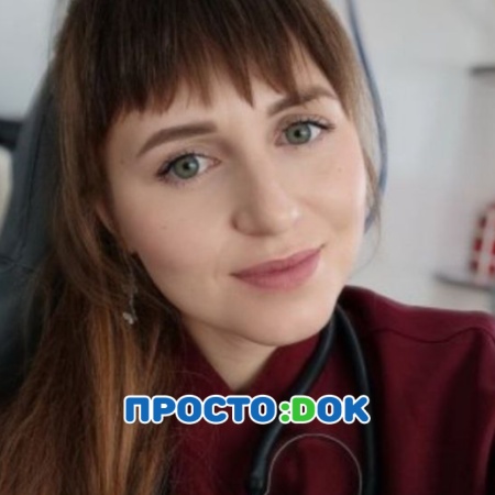 На фото Боровая Карина Сергеевна