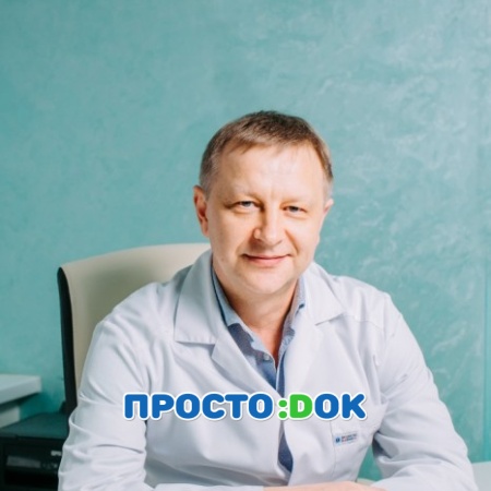 На фото Липовский Юрий Сергеевич