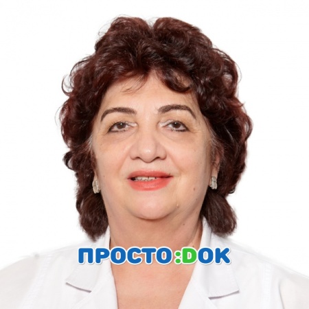 На фото Рамазанова Фериде Искандировна