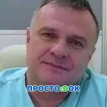 На фото  Дубровин Николай Владимирович
