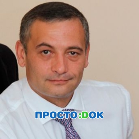 На фото Голованов Михаил Юрьевич
