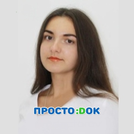 На фото Новосенкова Ульяна Васильевна