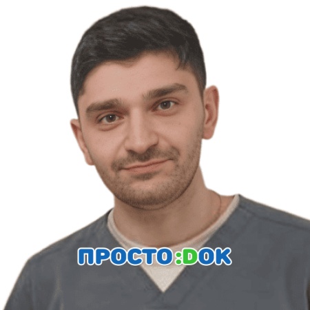 На фото Аветисян Эрик Арменович