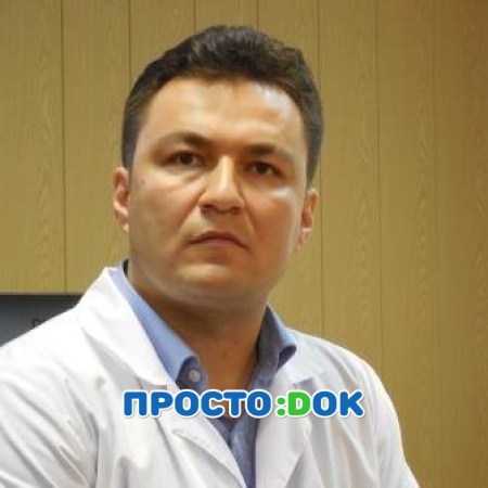На фото Амдиев Алим Анварович