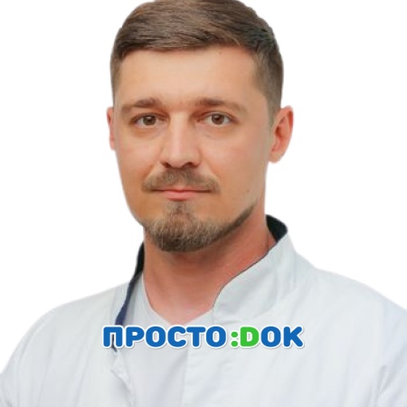 На фото Погосов Гарри Сергеевич