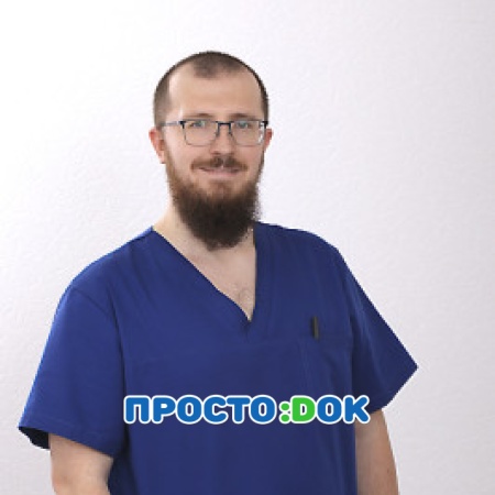 На фото Дерюгин Антон Геннадьевич