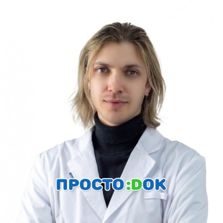 На фото Веретенников Дмитрий Евгеньевич