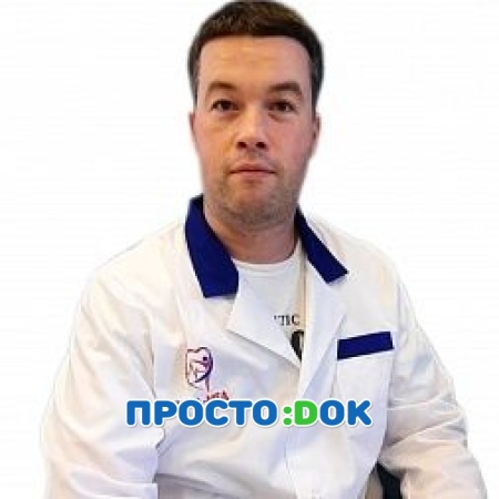На фото Попов Георгий Валериевич