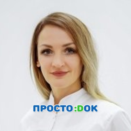 На фото Ванюшкина Алёна Александровна