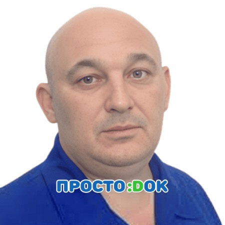 На фото Омельченко Владимир Иванович