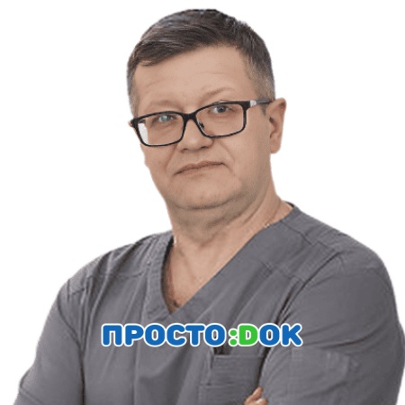 На фото Онищенко Олег Петрович