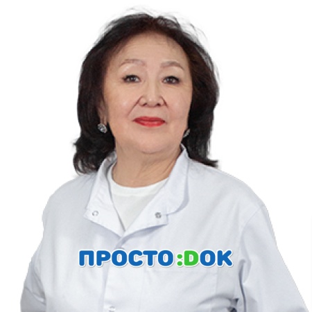 На фото Данзанова Цыжидма Найдановна