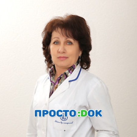 На фото Петрилка Лариса Анатольевна