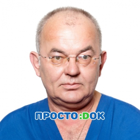 На фото Максимюк Олег Иванович