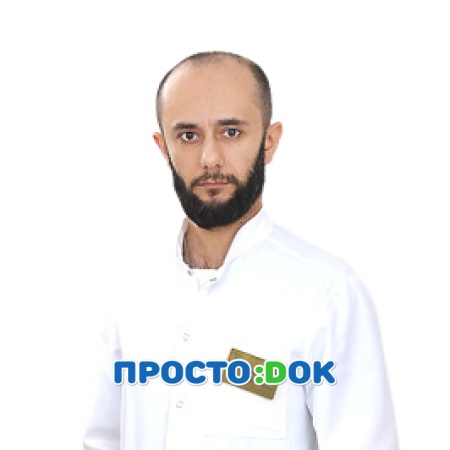 На фото Аванесов Арсен Вячеславович