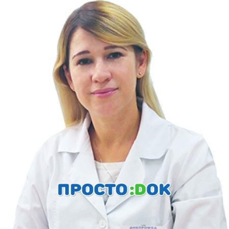 На фото Ющук Елена Анатольевна