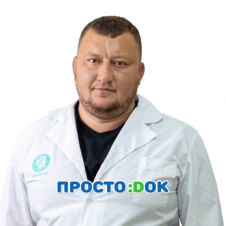 На фото Алимов Рустем Алишерович