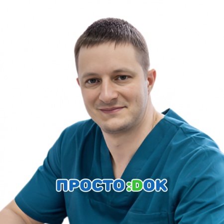 На фото Сапожников Денис Маркович