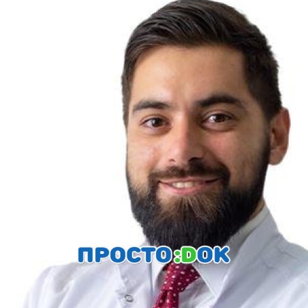 На фото Бешплав Шейх-Ислям Тимурович