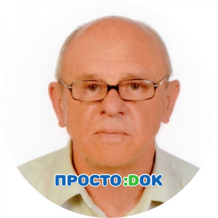 На фото Спахов Александр Сергеевич