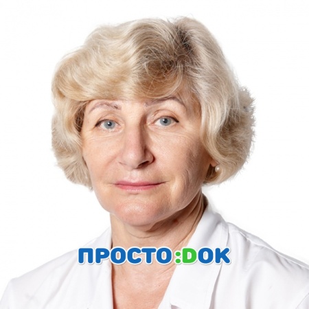 На фото Давыденко Нина Сергеевна