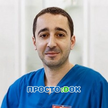 На фото Ананьев Арташес Исакович