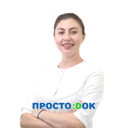 На фото Джемилева Лиля Эскендеровна