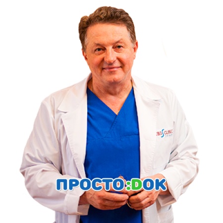 На фото Савинов Сергей Геннадьевич